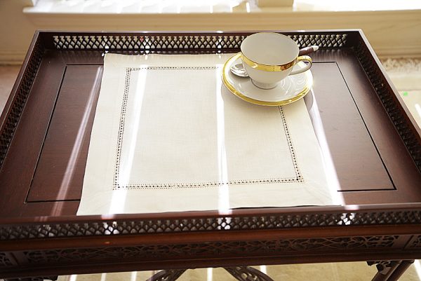 Pearled Ivory Placemat.